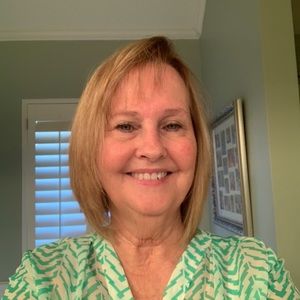 Meet your Posher, Linda